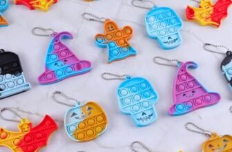 Halloween Party Favors for Kids, 24 Pack Halloween Fidget Sensory Pop Toys for Halloween Goodie Bag Stuffers with Keychain for Kids Boys Girls for Halloween Treat Bags Gifts Stress Relief