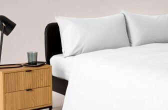 Bassetti Completo Copripiumino Matrimoniale, Bianco, 100% Cotone, 250X200 cm, Set Copripiumino, Parure, Lavabile In Lavatrice, Sacco Copripiumino, Lenzuolo Sotto Con Angoli, 2 Federe