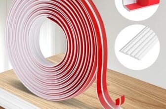 Hossom Battiscopa PVC Adesivo, 20mm x 6M Paraspigoli Muro con Striscia Spezzata, Profilo Angolare Flessibile Battiscopa Cucina Adatto, Listello Decorativo Alzatina per Cucina Bagno, Bianco