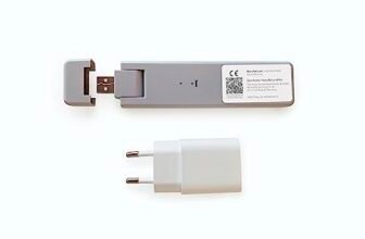 Technaxx WiFi Stick TX-247 Data Logger per microinverter Hoymiles – Limitazione potenza 800W→600W, Monitoraggio per modulo (fino a 4 pannelli), avvisi e gestione remota tramite S-Miles Cloud