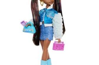 Barbie Dream Besties – Barbie “Brooklyn”, bambola snodata alla moda con lunghi capelli neri, cucciolo Pumpkin e 9 accessori a tema musicale inclusi, giocattolo per bambini, 4+ anni, HYC22