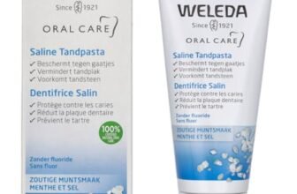 Weleda Dentifricio Salino, dentifricio a base di sale marino senza fluoro, neutralizza gli acidi dannosi e protegge da carie e placca, trattamento 6 in 1 (1×75 ml)