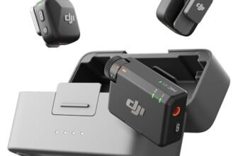 DJI Mic Mini (2 TX + 1 RX + Custodia di ricarica), microfono wireless, leggero, audio di alta qualità, 48 ore di utilizzo, cancellazione rumore, microfono senza fili per fotocamere/iPhone/Android,vlog