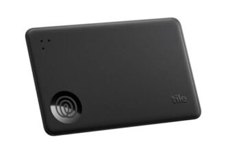 Tile by Life360 Slim (2024) – Localizzatore e tracker Bluetooth per portafogli, etichette di bagagli, passaporti e altro. Compatibile con iOS e Android. Trova telefono. Pacchetto da 1 (Nero)