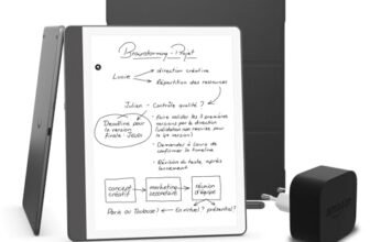 Kindle Scribe (versione 2024) 64 GB, una cover Amazon Plant e un alimentatore Amazon Powerfast da 9 W