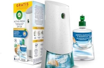 Airwick Active Fresh Deodorante per Ambienti, Confezione con 1 Diffusore Automatico senza gas, 1 Ricarica alla Fragranza Brezza Marina e Magnolia 228ml, 2 Pile AA, Neutralizza Odori 24/7