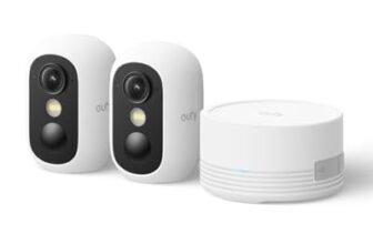 eufy Security eufyCam C35 2 Telecamere Wireless per Int/Est, Montaggio Magnetico, Vista Notturna a Colori, Memoria Locale, Nessun Costo Mensile, IP67, Riconoscimento Viso, Supporto Pannello FV, Bianco
