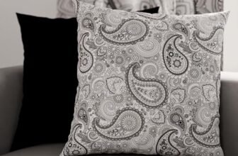 PETTI Artigiani Italiani – Coppia di Federe Cuscino 80×80 cm in Microfibra, Cuscini Arredo Camera da Letto, Divano, Salotto, Set 2 Fodere Copricuscino, Federa Paisley Nero, 100% Made in Italy