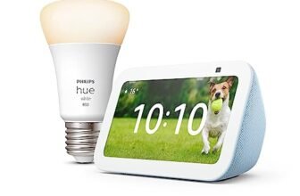 Echo Show 5 (3ª generazione) | Azzurro + Philips Hue White Lampadina LED Smart (E27), compatibile con Alexa – Kit di base per Casa Intelligente