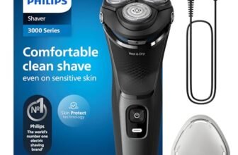 Philips rasoio elettrico serie 3000 – Rasoio elettrico Wet & Dry per uomo con tecnologia SkinProtect, colore Dark Moon, rifinitore a scomparsa, rasoio cordless (modello S3145/00)