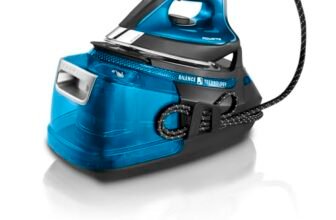 Rowenta Silence Steam Pro DG9222, Ferro da Stiro con Caldaia Silenziosa, 2800W, 1.3 L, Ferro da Stiro a Vapore 7.5 bar, 480 g/min, Colore Nero/Blu