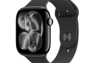 Apple Watch Series 11 GPS, Cassa 46 mm in alluminio Jet Black con Cinturino Sport nero – M/L