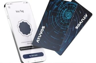 ATUVOS Air Tag Card Pro per Android & iOS, Dual System Ricaricabile Wallet Tracker Funziona con Google Funzioni Trova o Apple Dov’è APP, Smart Localizzatore per Portafoglio, Borse, Thin 1.6mm 2 Pezzo
