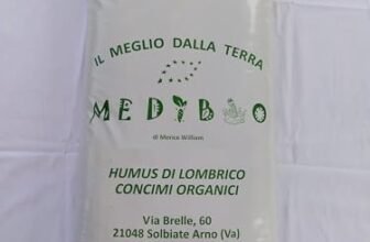 MEDIBIO Humus di lombrico Puro 30 Litri, Super Fertilizzante Organico, 100% Matrice Cavallo, Potere Ammendante 20 volte superiore allo stallatico (Offerta 1 Sacco)