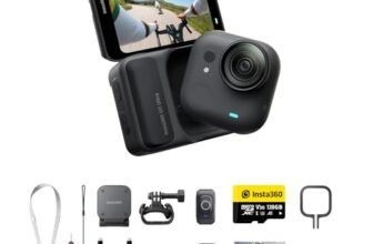 Insta360 GO Ultra Pack ciclismo premium Nero-action cam mini 4K a mani libere, indossabile, superba in bassa luce, montala ovunque, stabilizzazione FlowState,200 min di carica, impermeabile 10m, bici