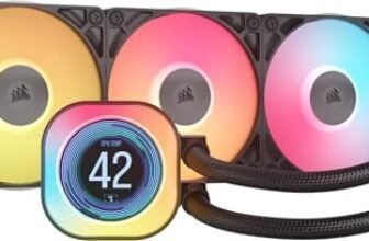 CORSAIR iCUE LINK TITAN 360 RX LCD Raffreddatore CPU a Liquido – Motore di Raffreddamento FlowDrive – Intel LGA 1851/1700, AMD AM5/AM4 – 3x RX120 Ventole RGB – iCUE LINK System Hub Incluso – Nero