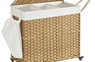 SONGMICS Cesto Portabiancheria con Coperchio, 160L, Cesta Biancheria in Rattan Sintetico con Ruote, 3 Scomparti, Sacco Rimovibile, Lavanderia Camera da Letto, 70 x 36 x 66 cm, Naturale LCB365N01