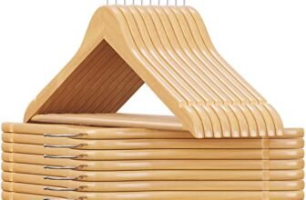 SONGMICS Grucce Legno, 20 Pezzi, Appendiabiti con Scanalature su Spalle, Barra Portapantaloni Antiscivolo e Gancio Girevole a 360°, per Completi Camicie Cappotti, Naturale e Argento CRW001-20