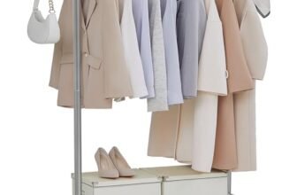 SONGMICS Stand Appendiabiti con Ruote, Attaccapanni Estensibile per Carichi Pesanti, Portata Totale 100 kg, 45 x (92-132) x 161,5 cm, Facile da Montare e Spostare, Grigio Tortora HSR013G01