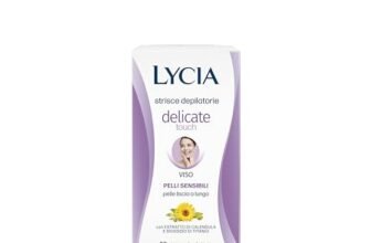 Lycia, Strisce Depilatorie Viso per Pelle Sensibile con Estratto di Calendula Lenitivo ed Emolliente, Senza Profumo, Coloranti e Conservanti, Delicate Touch, 20 Strisce + 4 Salviette Post Depilazione