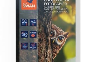 BLUE SWAN Carta Fotografica Lucida A4, 230 g/m² Extra Spessa, 50 Fogli – Bianco Lucido, Asciugatura Rapida, Resistente all’Acqua e ai Graffi, Compatibile con Stampanti Inkjet