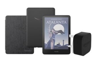 Amazon Kindle Colorsoft 16 GB Con custodia trasparente nera e adattatore da 9 W