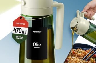 PORTENTUM Spruzzino olio per friggitrice aria 470 ml 2 in 1 funzione spray e versamento – Oliera spray vetro verde protezione dalla luce – Etichette multilingua – Nebulizzatore insalate e grigliate
