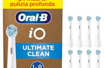 Oral-B Testine di Ricambio iO Series Ultimate Clean Bianche per Spazzolino Elettrico, 8 Testine Rotonde Autentiche, con setole CrissCross per rimuovere la placca