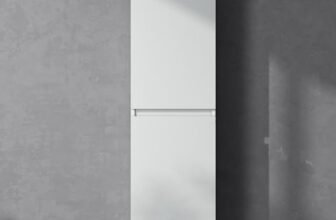 doporro Armadio Colonna Bagno 35x20x120cm, Mobile Bagno Alto Multiuso con 2 Ante e 4 Vani, Bianco opaco, Verona