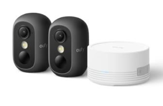 eufy Security eufyCam C35 2 Telecamere Wireless per Int/Est, Montaggio Magnetico, Vista Notturna a Colori, Memoria Locale, Nessun Costo Mensile, IP67, Riconoscimento Viso, Supporto Pannello FV, Nero
