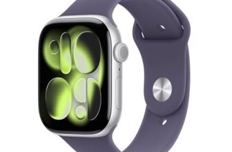 Apple Watch Series 11 GPS, Cassa 46 mm in alluminio color argento con Cinturino Sport viola nebbia – S/M