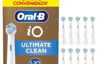 Oral-B Testine di Ricambio iO Series Ultimate Clean Bianche, 10 Testine Oral B per Spazzolino Elettrico, Rotonde Originali, con setole CrissCross per rimuovere la placca