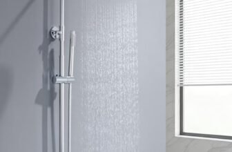 Auralum Colonna Doccia senza Miscelatore, Colonna Doccia Acciaio Inox da Muro con Saliscendi Doccia Altezza Regolabile 72-110cm, Asta Doccia con Soffione Doccia 30cmx30cm e Doccetta per Vasca Bagno