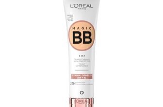 L’Oréal Paris, Crema Colorata Idratante e Uniformante, Con Vitamine B5 ed E, Pelle Idratata Fino a 24h, Con SPF 20, 03 Medium Light, 30 ml (l’imballaggio può variare)