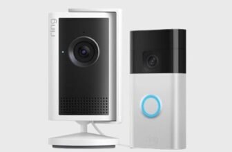 Ring Videocamera interna Plus (ultima generazione) con Videocitofono a batteria | Videocamera di sicurezza plug-in | Retinal 2K, zoom ottimizzato 4x,| Prova gratuita di 30 giorni del piano Ring Home