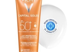Vichy Capital Soleil, Latte Idratante Fresco Viso e Corpo SPF50+, Per Tutti i Tipi di Pelle, Massima Protezione da Raggi UVA e UVB, Pelle Idratata e Fortificata, Con Acqua Vulcanica di Vichy, 300 ml