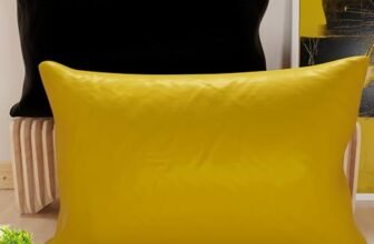 PETTI Artigiani Italiani – Coppia di Federe Cuscino 60×40 cm in Microfibra, Cuscini Arredo Camera da Letto, Divano, Set 2 Fodere Copricuscino, Federa Double Face Giallo Ocra e Nero