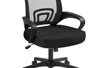 Yaheetech Sedia da Ufficio Scrivania Ergonomica a Rotelle Girevole Reclinabile Imbottita in Rete Traspirante con Braccioli Altezza Regolabile Portata 136 kg Nera
