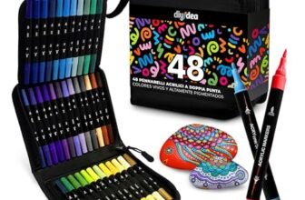 DIYIDEA Pennarelli Acrilici 48 Colori Doppia Punta (Pennello & Punta Fine 1 mm) con Custodia – A Base d’Acqua, Asciugatura Rapida, Non Tossici – Per Legno, Vetro, Ceramica, Pietra & Hobby Creativi