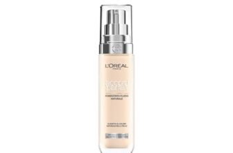 L’Oréal Paris Fondotinta Liquido, Incarnato Uniforme e Illuminato, Finish Naturale, Per Tutti i Tipi di Pelle, Formula con Acido Ialuronico, Accord Parfait, Tonalità: 1D/W Golden Ivory, 30 ml