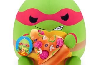 Snackles 35 cm Plush Teenage Mutant Ninja Turtles Edition by ZURU, Cuddly Squishy Comfort Plush with Teenage Mutant Ninja Turtles theme and Pizza Snack Accessory (Raphael)