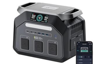 IEE P1800 Centrale Elettrica Portatile 1024Wh Batteria LiFePO4, 1800W (Picco 3600W) Generatore di Corrente Portatile, Ricarica AC 0-100% in 1 Ora, UPS,LCD, Power Station per Campeggio, Casa e Backup