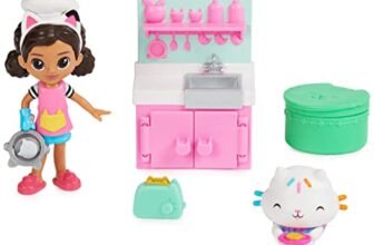 Gabby’s Dollhouse, set Lunch and Munch Kitchen con 2 personaggi giocattolo, accessori e mobile, giocattolo per bambini dai 3 anni in su