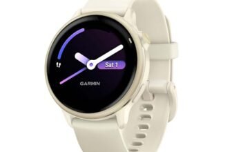 Garmin vívoactive 6, Smartwatch AMOLED 1,2″ (2.000 nit), Cassa 42mm, Musica, GarminPay, +80 Sport, GPS, Cardio, Coach, Dinamiche di corsa, App Mobility, Autonomia 11 giorni (Bone & Lunar Gold)