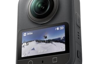 DJI Osmo 360 Combo Standard, fotocamera 360 con immagini a 360° da 1 pollice, video a 360° nativi in 8K, foto a 360° da 120 MP, impermeabile, action cam per sport, vlog