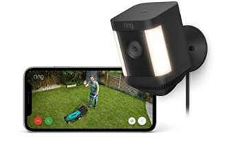Ring videocamera Plus con faretti plug-in (Spotlight Cam Plus) | Telecamera di sorveglianza HD wifi per esterno con audio bidirezionale, fai-da-te | Ring Home: 30 gg. prova gratuita | 2 telecamere