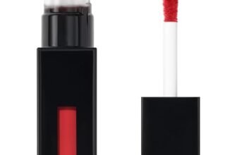 e.l.f. Glossy Lip Stain, tinta labbra leggera a lunga tenuta per un tocco di colore sheer e un delicato effetto lucido, prodotto vegano e non testato sugli animali, Polished Peach