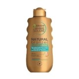 Garnier Latte Autoabbronzante Natural Bronzer, Per un’Abbronzatura Uniforme e Naturale, A Rapido Assorbimento, Azione Idratante e Levigante, Con Olio di Albicocca e Vitamina E, Ambre Solaire