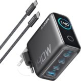 Anker Caricatore USB C 140W, Adattatore GaN Rapido e Compatto a 4 Porte, Comandi Tattili Intuitivi, per iPhone 17 Pro Max/Serie 16-12, Samsung S25 Ultra, MacBook Air/Pro, Pixel, AirPods e Altri (Nero)
