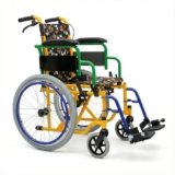 Sedia a Rotelle per Bambini Pediatrica, Pieghevole, Leggera e Stretta, Carrozzina Piccola Disabili Compatta, Pedaliera Rimovibile, Braccioli sollevabili, Colorata DM1